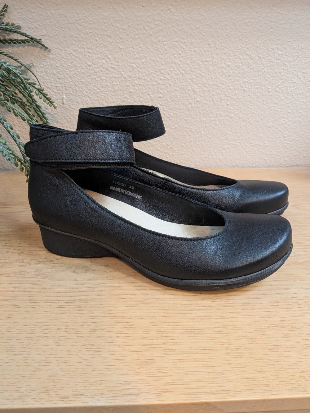 Loints of Holland 18200 Sydney Black Leather Wrap Strap Comfort Shoes EU 39